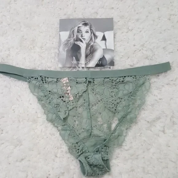 VICTORIA'S SECRET cut out lace cheekini - Picture 2 of 4